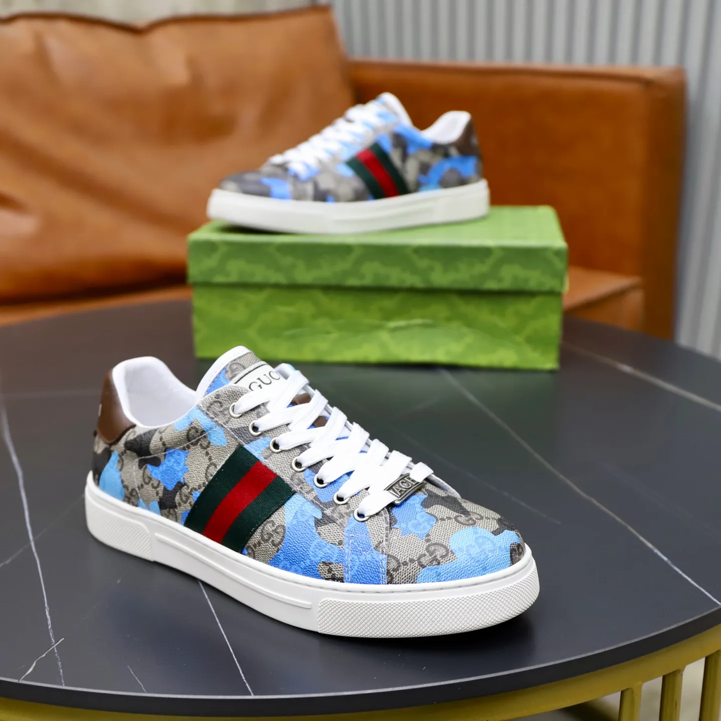 Ex-factory price: 420💰🙅‍♂️🙅‍♂️🙅‍♂️ Brand: Gucci GUCCi Standard code: 38-44 (45 customized) Grade: Same as the official website Material: Original leather splicing, comfortable and breathable sheepskin lining, original wear-resistant outsole Style category: Men's fashionable casual shoes, running, sports shoes, noble luxury brand elements, top luxury Color: actual picture color
